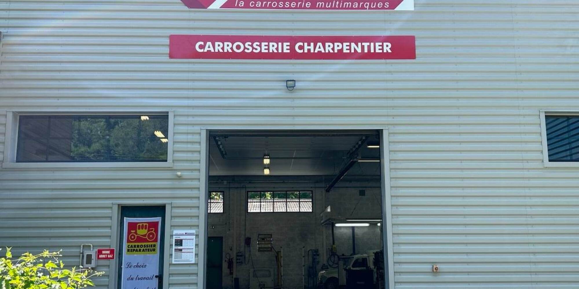 CARROSSERIE MAISON CHARPENTIER 
